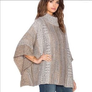 Splendid Poncho (size M/L)